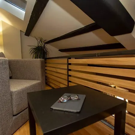 ˇdcˇ Modern Near The Church Appartement *